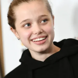 Shiloh Jolie-Pitt, the daughter of Angelina Jolie and Brad Pitt, goes hard on the dance floor and shocks everyone!