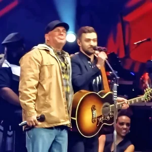 Justin Timberlake and country music icon Garth Brooks collaborate on a special rendition of “Friends in Low Places.”