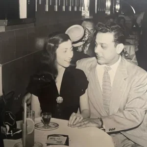 Woman tries grandmother’s 1950s honeymoon wardrobe and people can’t believe how good it is