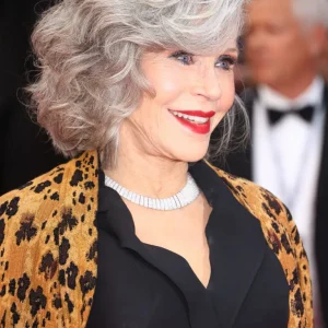 Jane Fonda, 86, stuns at the Cannes Film Festival, but fans can’t ignore glaring detail