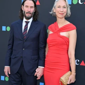 Keanu Reeves debuts shocking new hairstyle, and everyone is in agreement