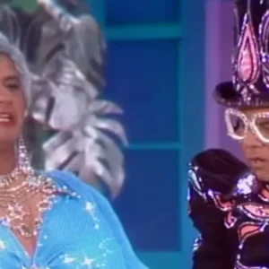 Tim Conway Plays “Elfin John” in the Funniest Carol Burnett Sketch You’ve Ever Seen!