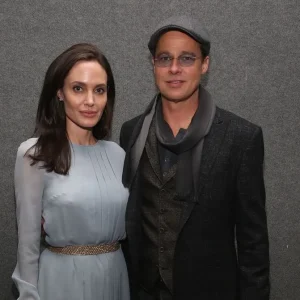 Jolie-Pitt’s Son Knox, 15, Who Sold Dog Treats, Looks Like Brad Pitt’s Clone – His Transformation Caused Hot Buzz