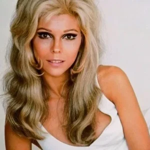 The Journey of Nancy Sinatra: Resilience, Transformation, and Success