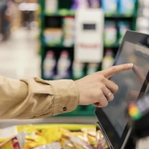 Kroger customer abandons shopping cart full of groceries due to increasingly common complaint
