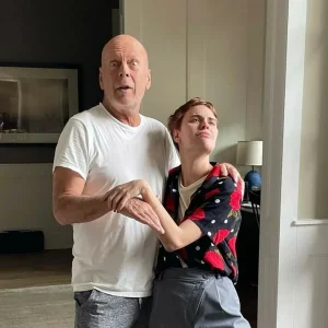 «It’s the last Christmas that he remembers me!» This is how terminally ill Bruce Willis looks and lives now